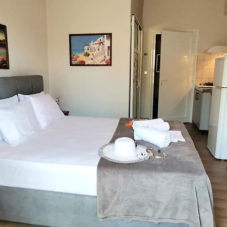 כריסי אמודיה Studios Lia Adults Only -Fully Renovated מראה חיצוני תמונה