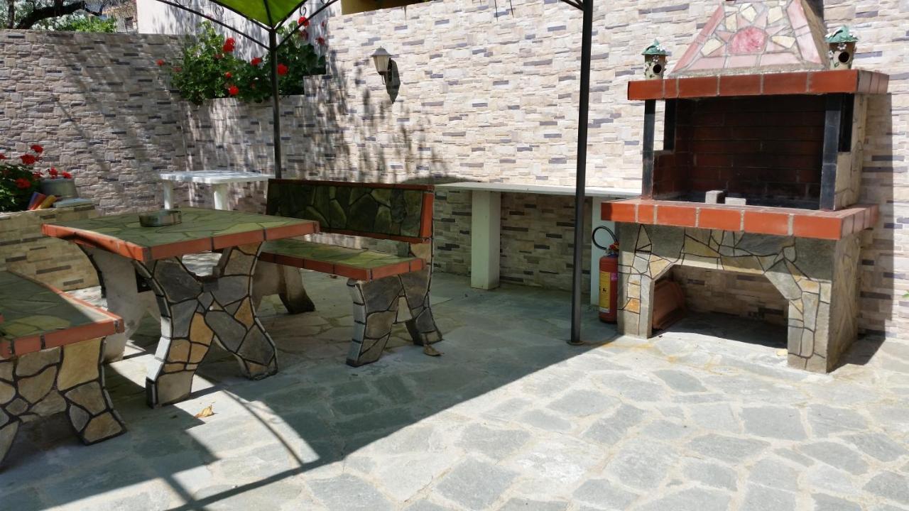 כריסי אמודיה Studios Lia Adults Only -Fully Renovated מראה חיצוני תמונה