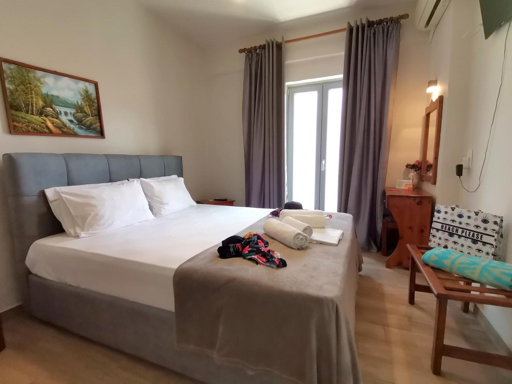 כריסי אמודיה Studios Lia Adults Only -Fully Renovated מראה חיצוני תמונה