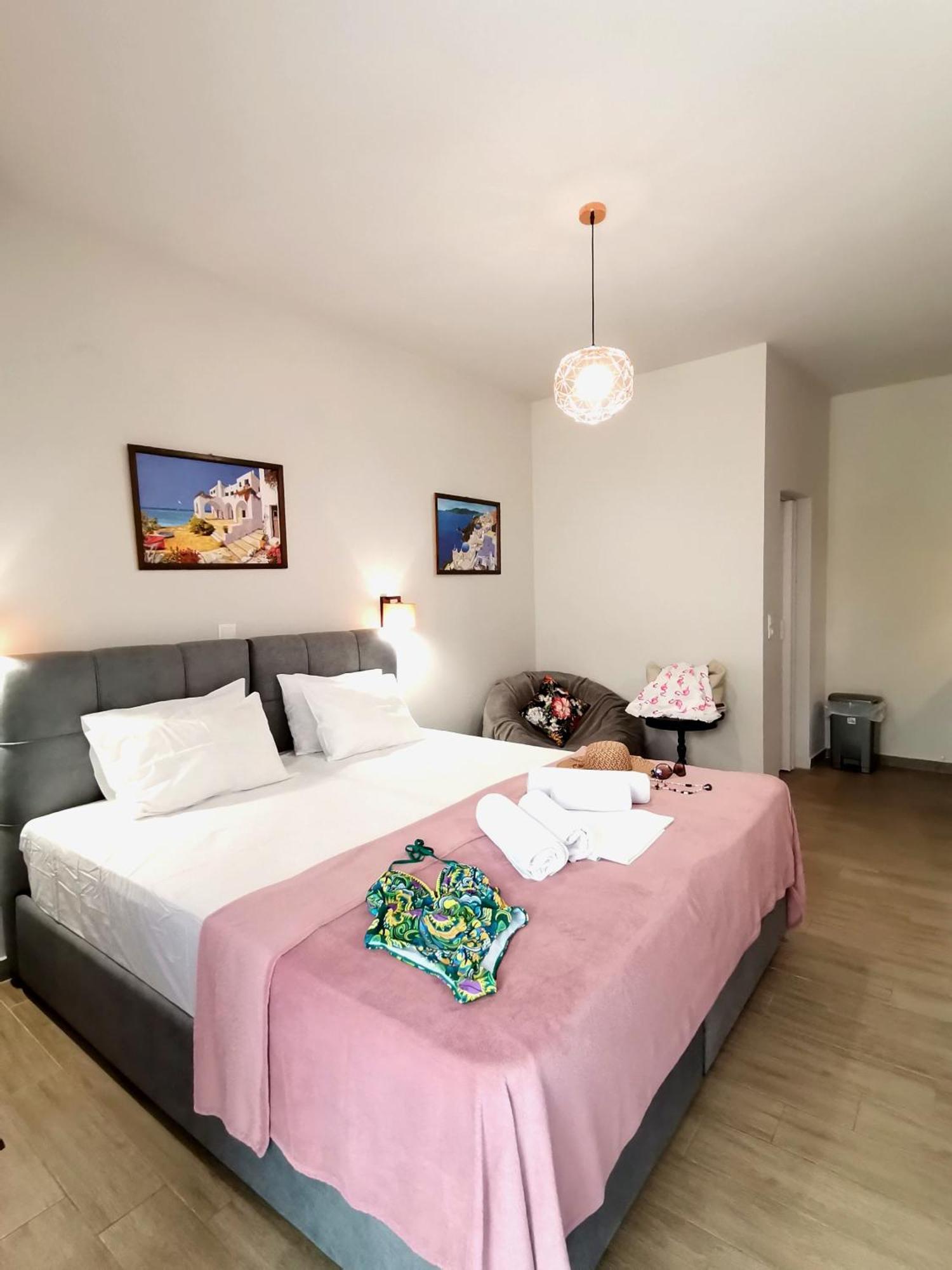 כריסי אמודיה Studios Lia Adults Only -Fully Renovated מראה חיצוני תמונה