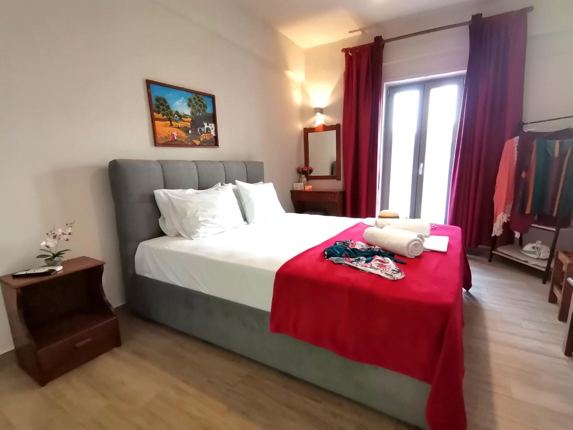 כריסי אמודיה Studios Lia Adults Only -Fully Renovated מראה חיצוני תמונה