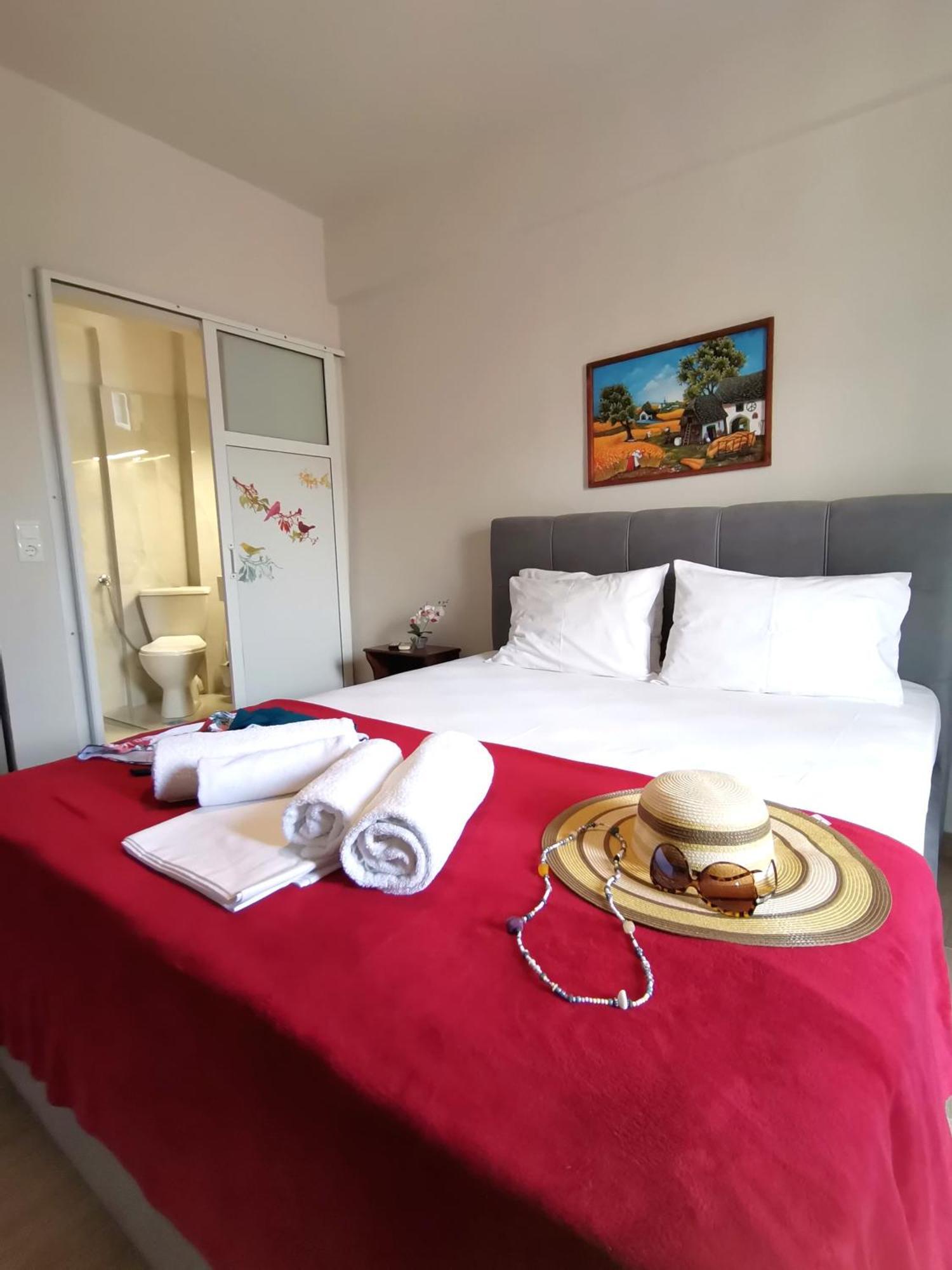 כריסי אמודיה Studios Lia Adults Only -Fully Renovated מראה חיצוני תמונה