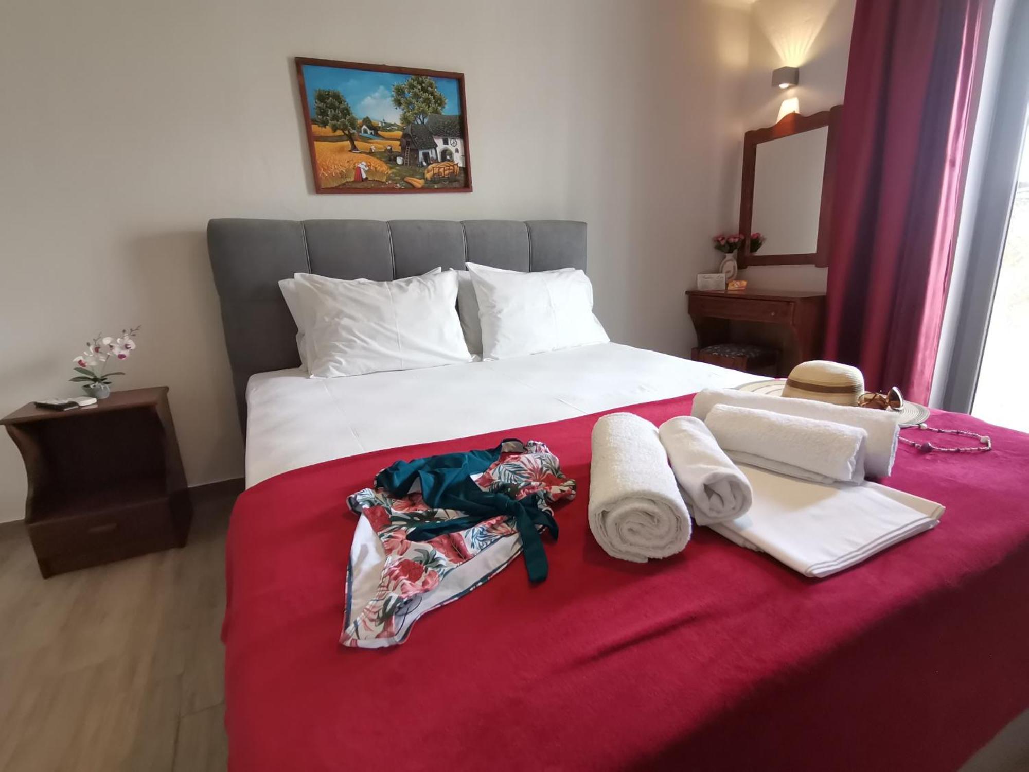 כריסי אמודיה Studios Lia Adults Only -Fully Renovated מראה חיצוני תמונה
