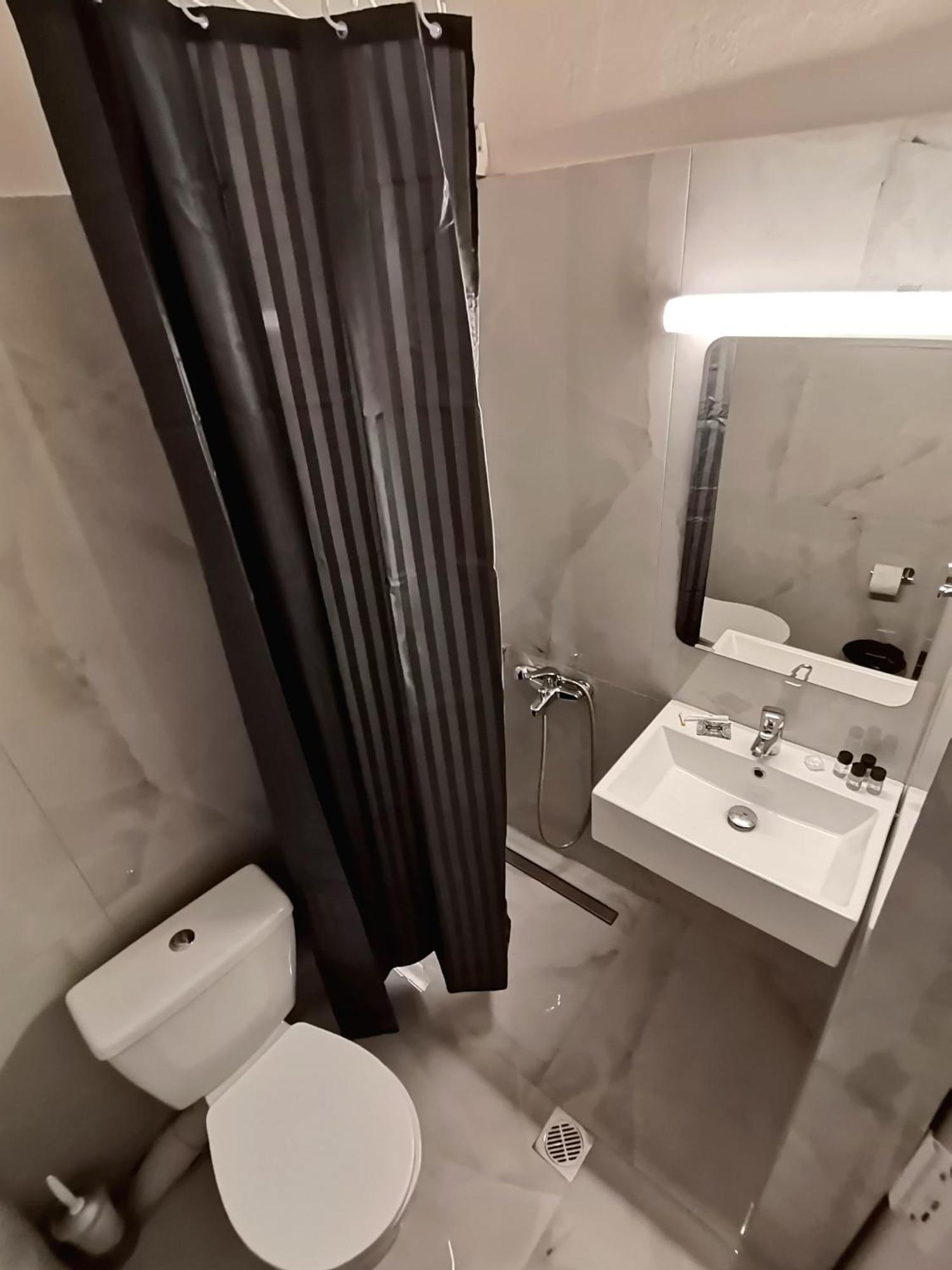 כריסי אמודיה Studios Lia Adults Only -Fully Renovated מראה חיצוני תמונה