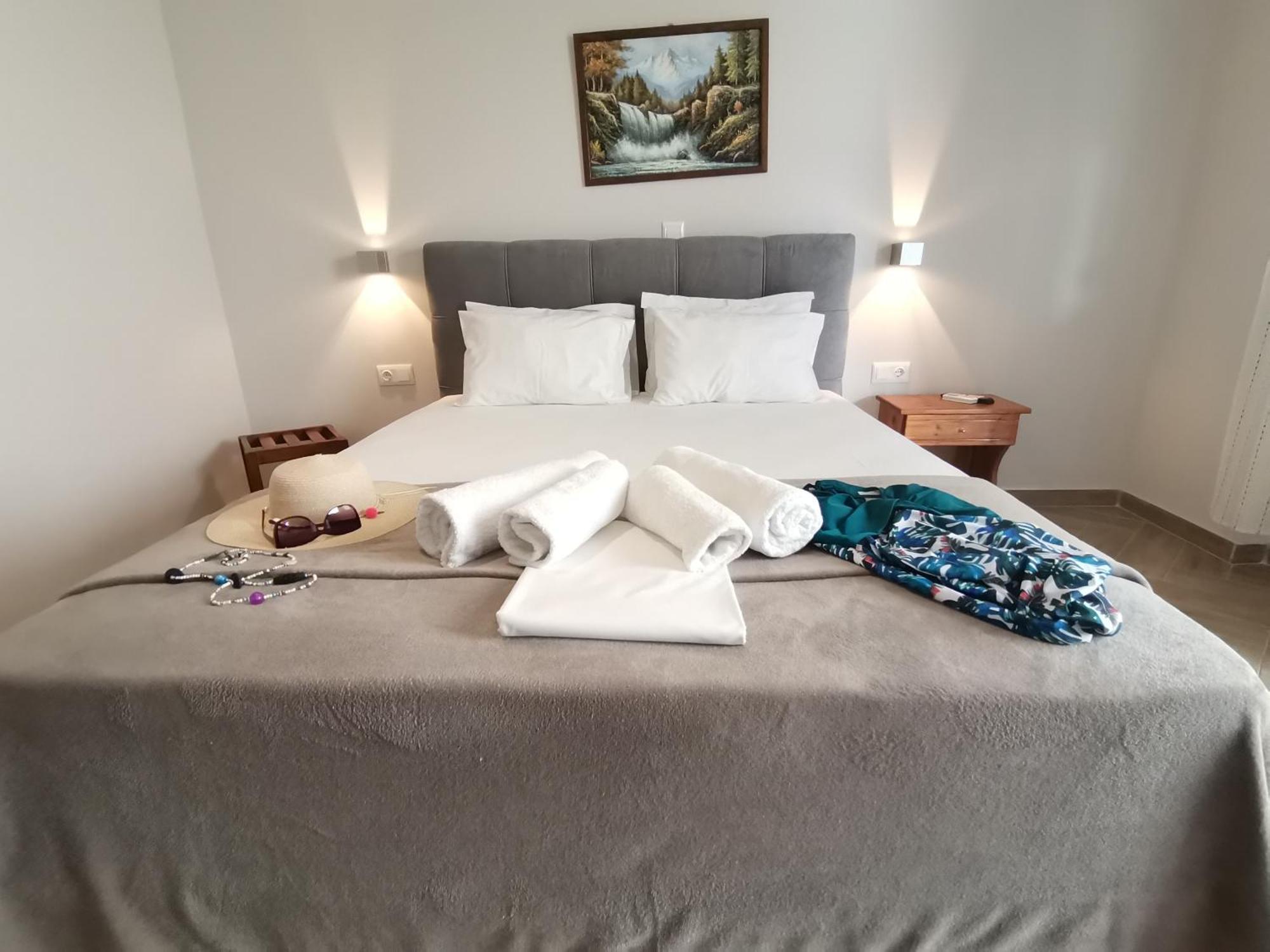 כריסי אמודיה Studios Lia Adults Only -Fully Renovated מראה חיצוני תמונה